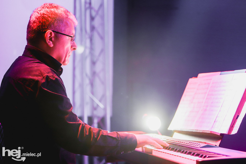 Koncert Mamcarza z literacką niespodzianką