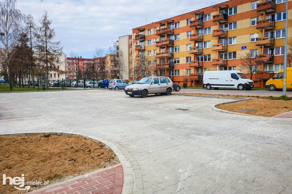 Nowy parking przy Botanicznej już gotowy