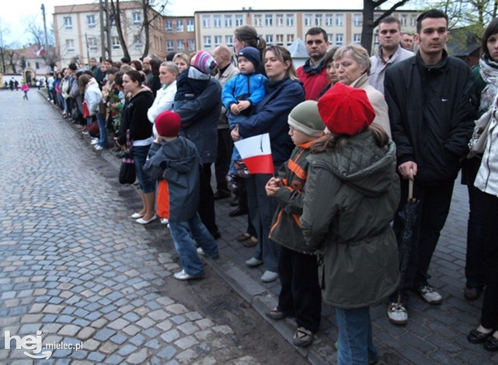 Mielec po katastrofie smoleńskiej w kwietniu 2010 roku