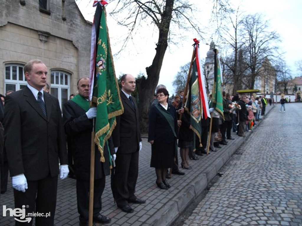 Mielec po katastrofie smoleńskiej w kwietniu 2010 roku