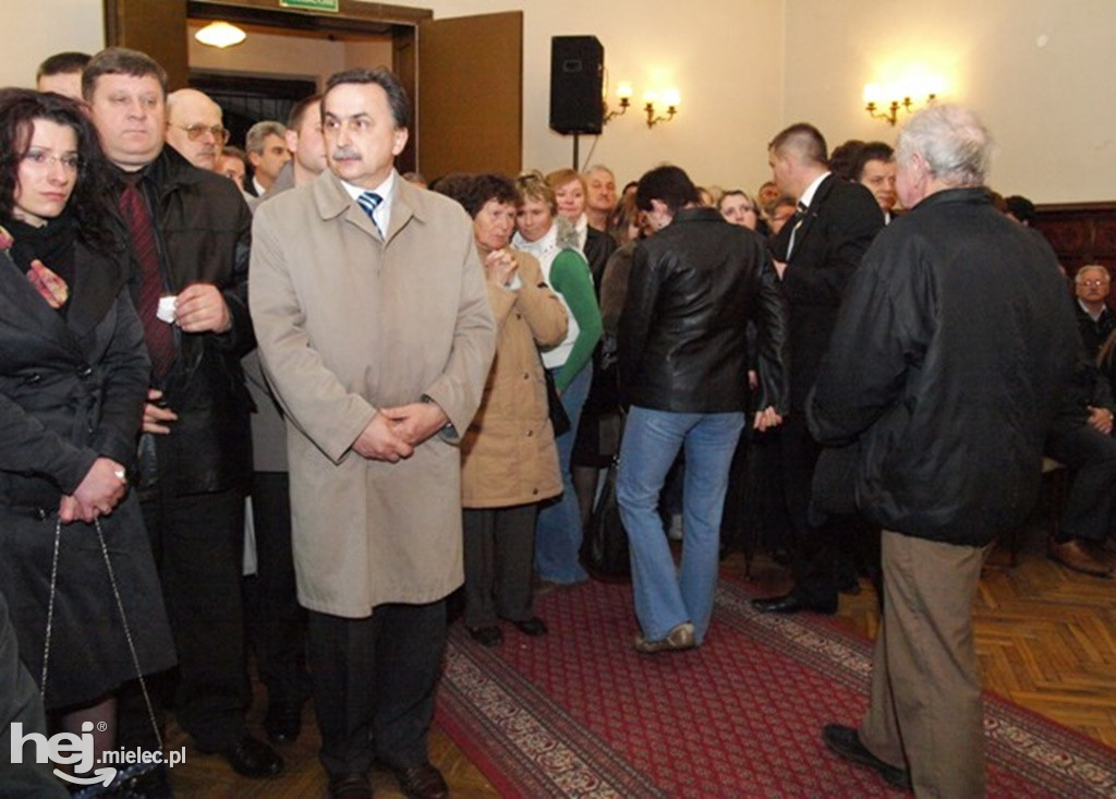 Mielec po katastrofie smoleńskiej w kwietniu 2010 roku