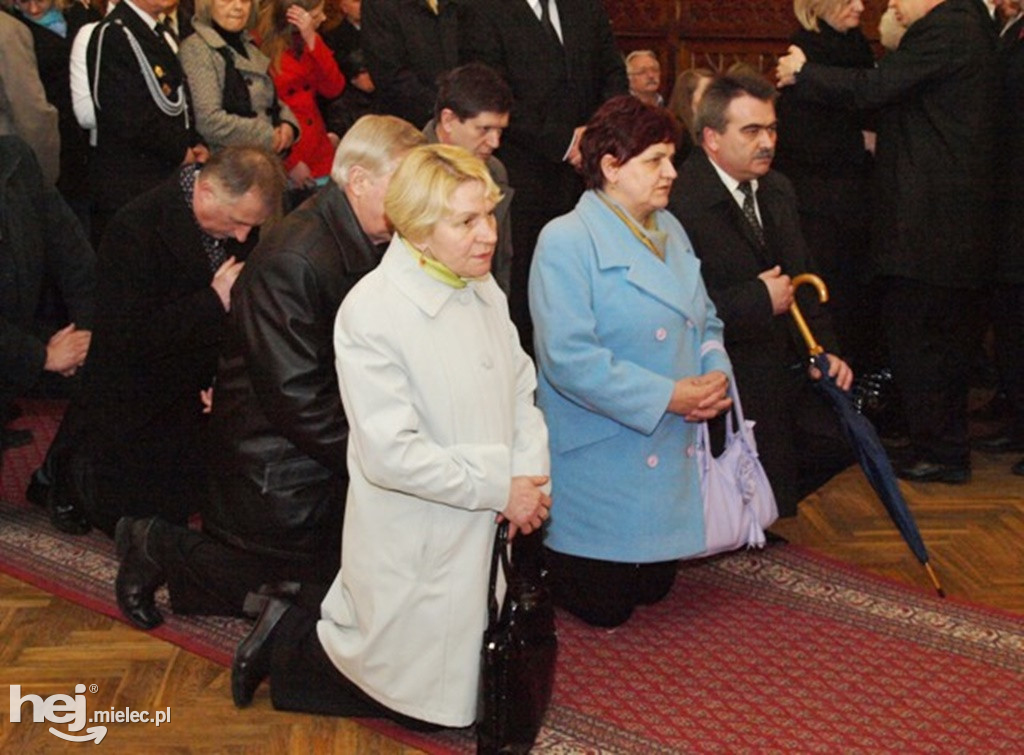Mielec po katastrofie smoleńskiej w kwietniu 2010 roku