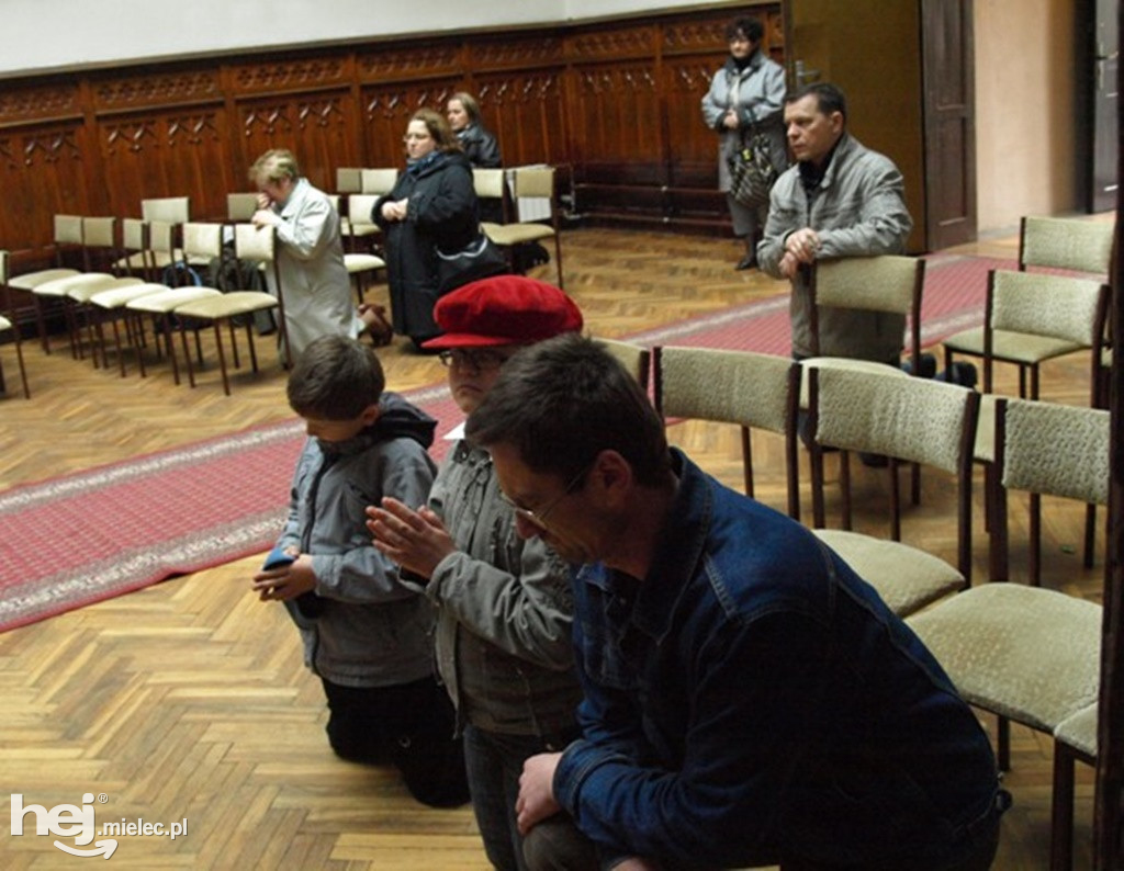 Mielec po katastrofie smoleńskiej w kwietniu 2010 roku