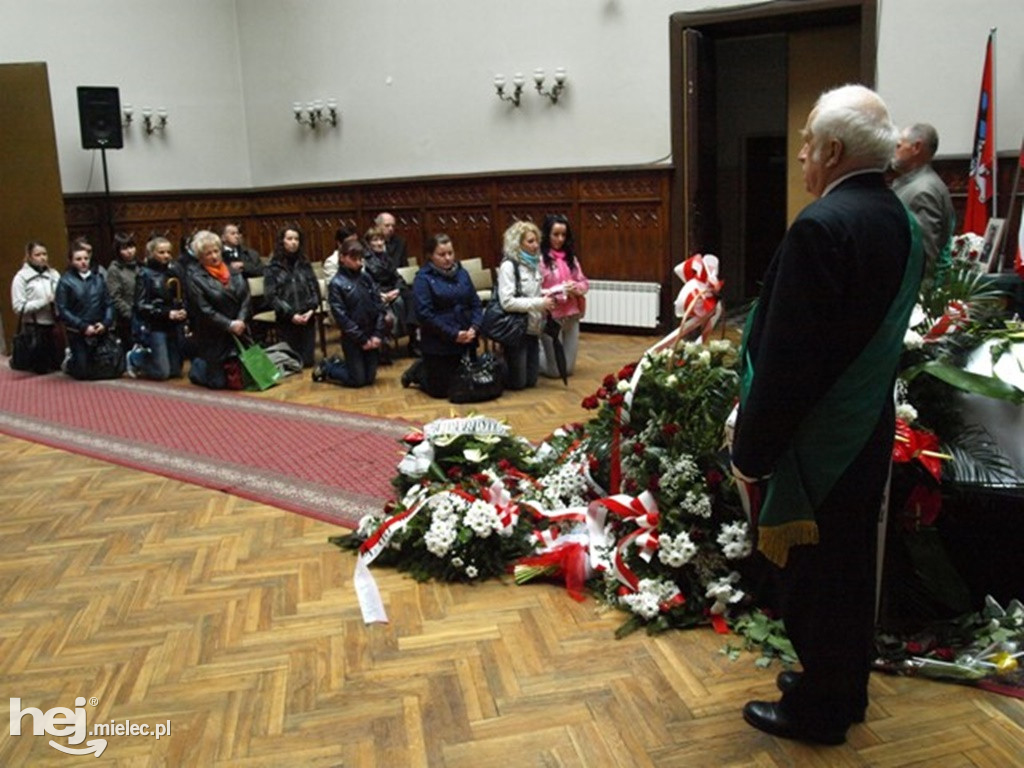Mielec po katastrofie smoleńskiej w kwietniu 2010 roku