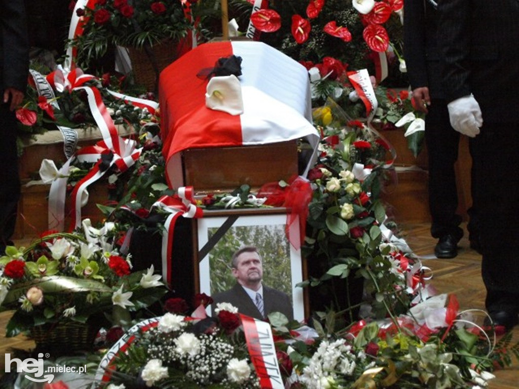 Mielec po katastrofie smoleńskiej w kwietniu 2010 roku