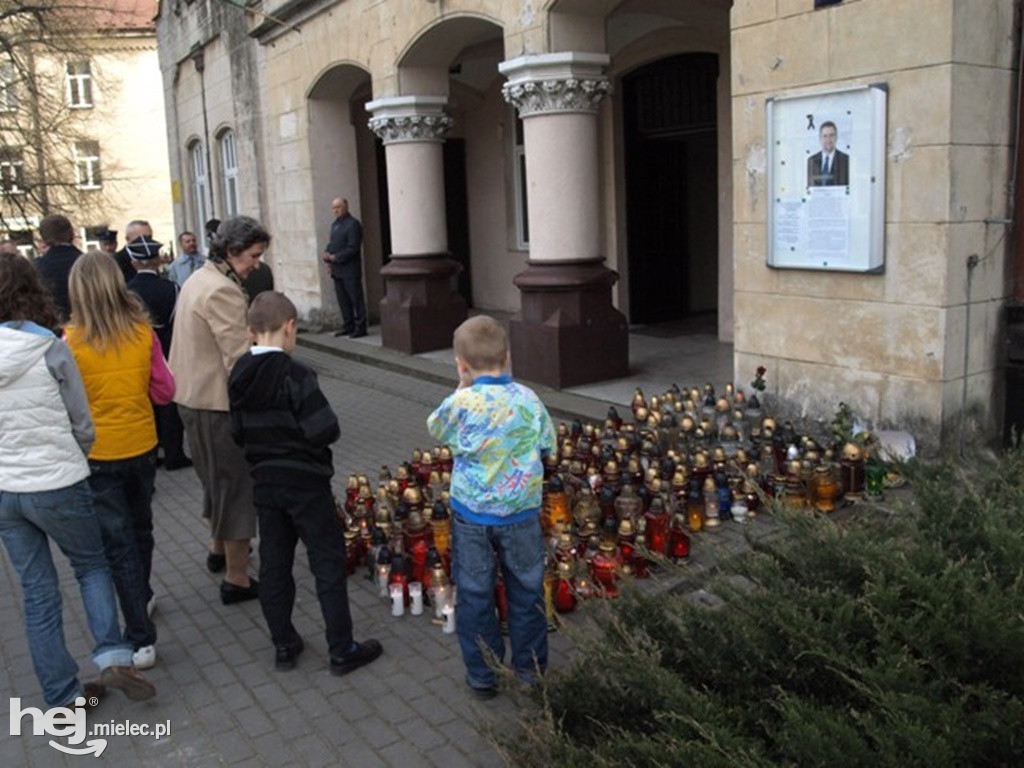 Mielec po katastrofie smoleńskiej w kwietniu 2010 roku