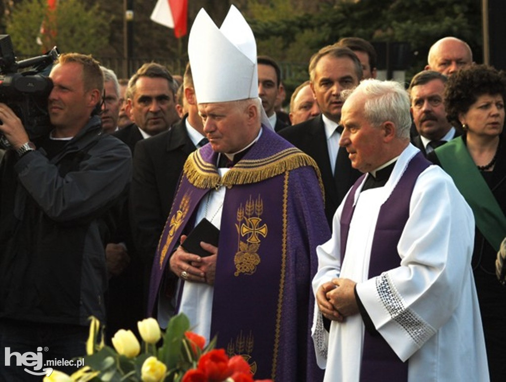 Mielec po katastrofie smoleńskiej w kwietniu 2010 roku