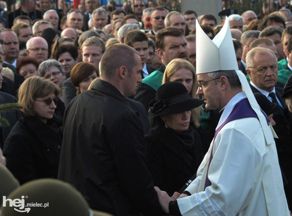 Mielec po katastrofie smoleńskiej w kwietniu 2010 roku