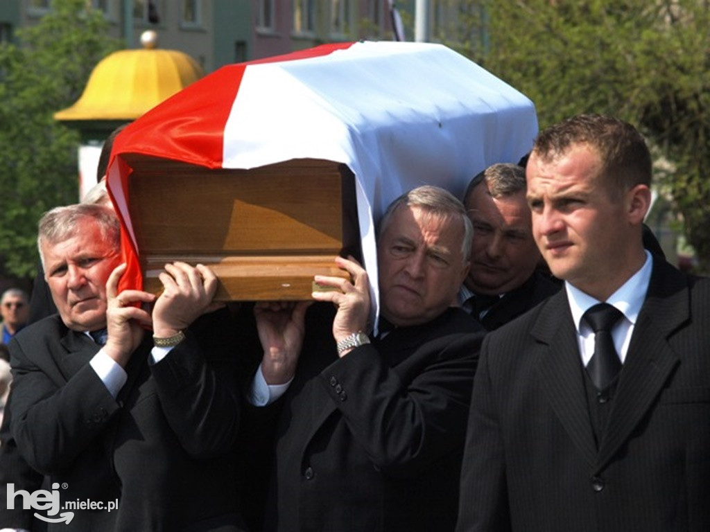 Mielec po katastrofie smoleńskiej w kwietniu 2010 roku