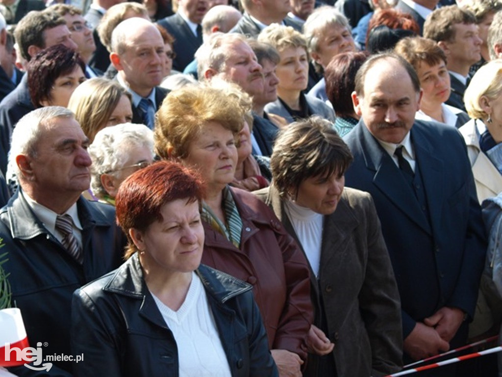 Mielec po katastrofie smoleńskiej w kwietniu 2010 roku