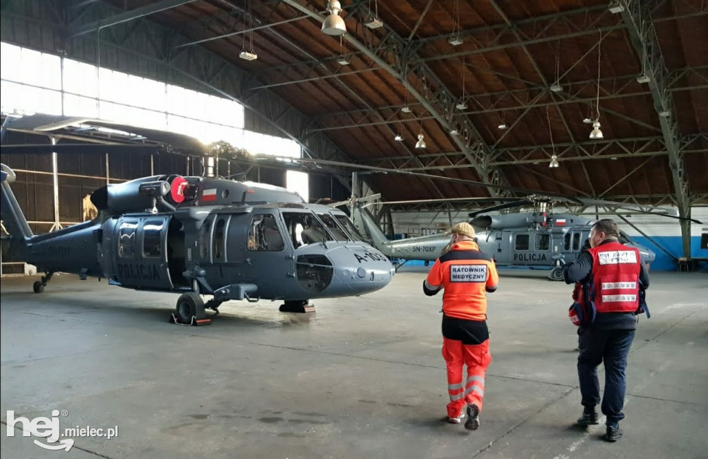 Black Hawk wykorzystany do ratowania pielęgniarki chorej na COVID-19