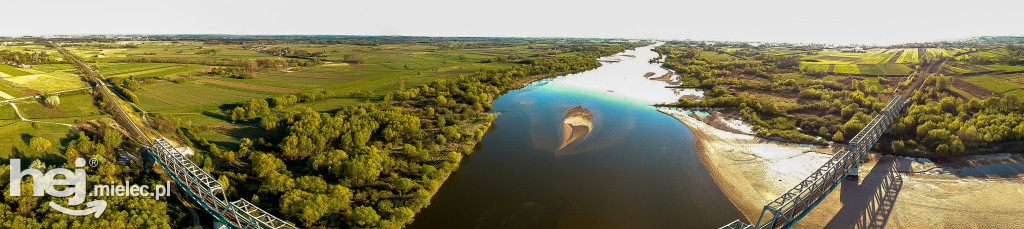 Niski poziom Wisły w powiecie mieleckim - kwiecień 2020