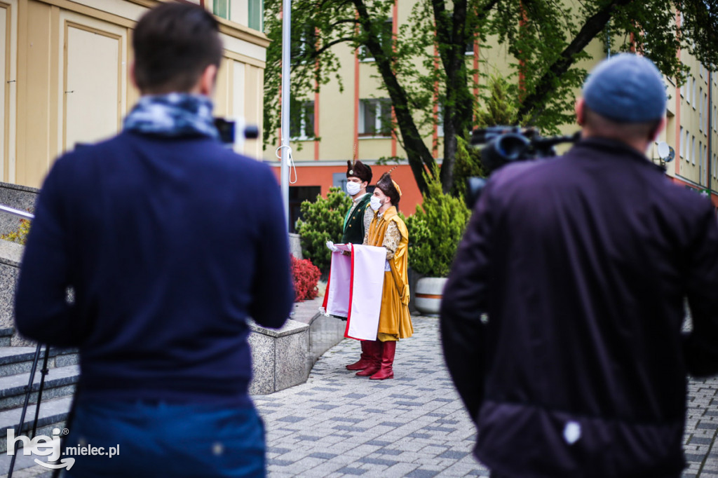 Dzień Flagi Rzeczypospolitej 2 maja 2020 w Mielcu