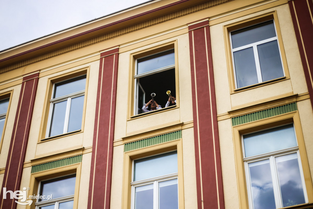 Dzień Flagi Rzeczypospolitej 2 maja 2020 w Mielcu