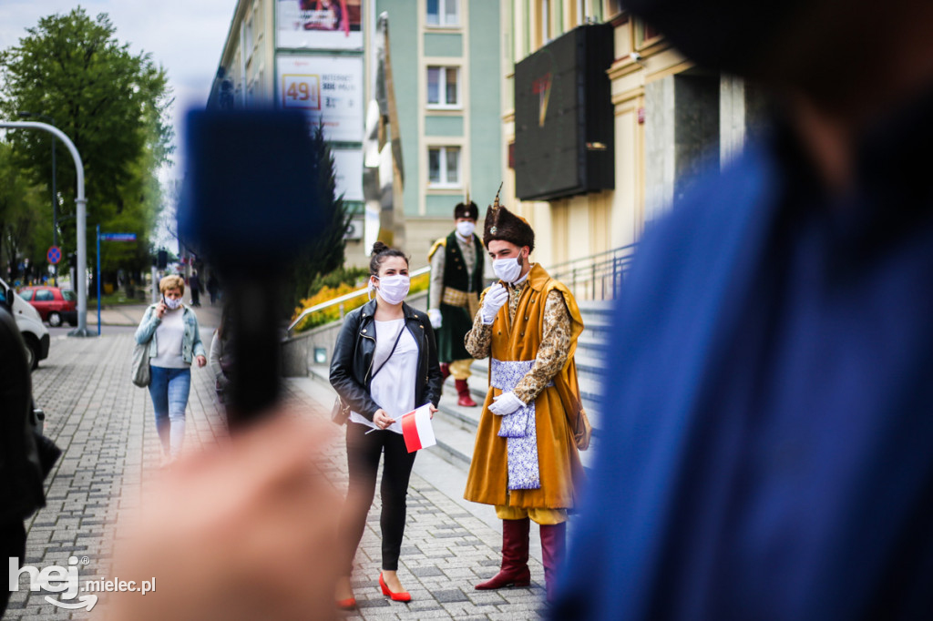 Dzień Flagi Rzeczypospolitej 2 maja 2020 w Mielcu