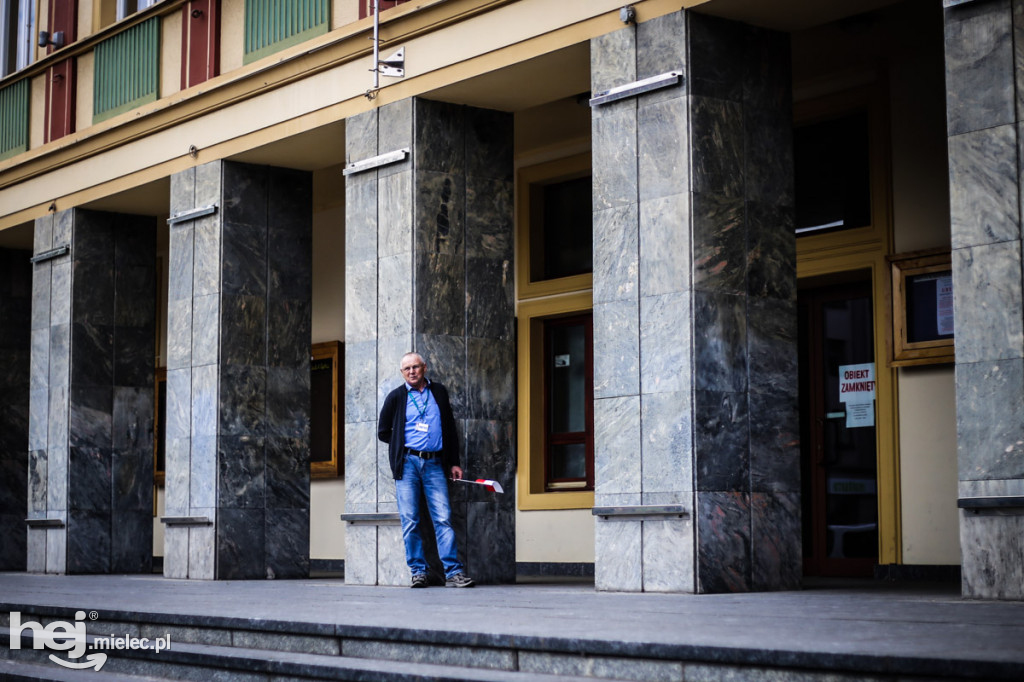 Dzień Flagi Rzeczypospolitej 2 maja 2020 w Mielcu