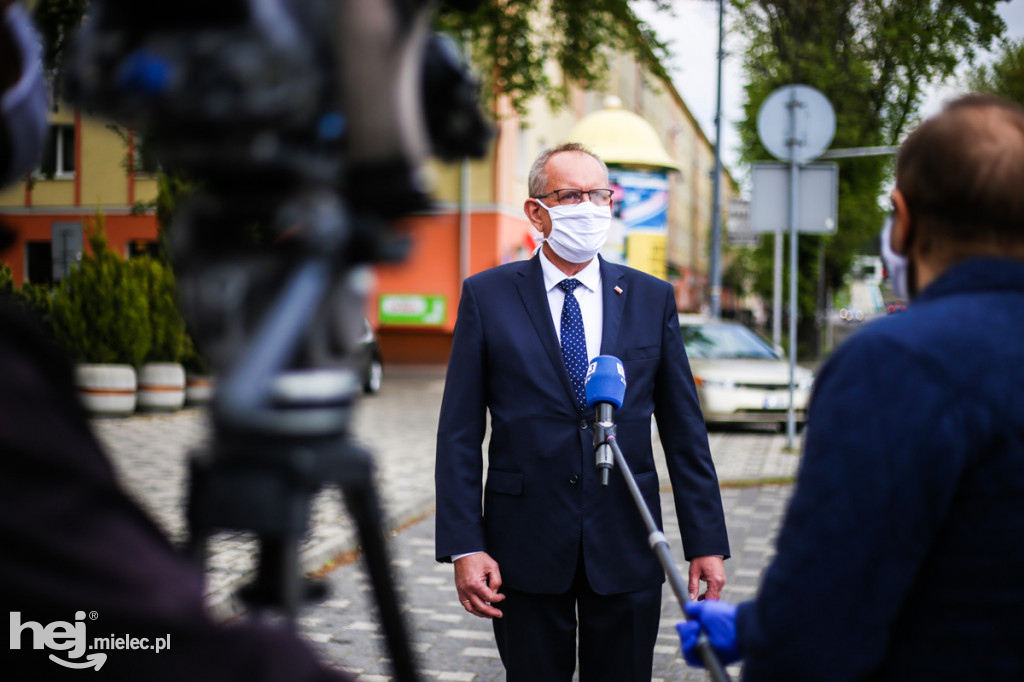 Dzień Flagi Rzeczypospolitej 2 maja 2020 w Mielcu