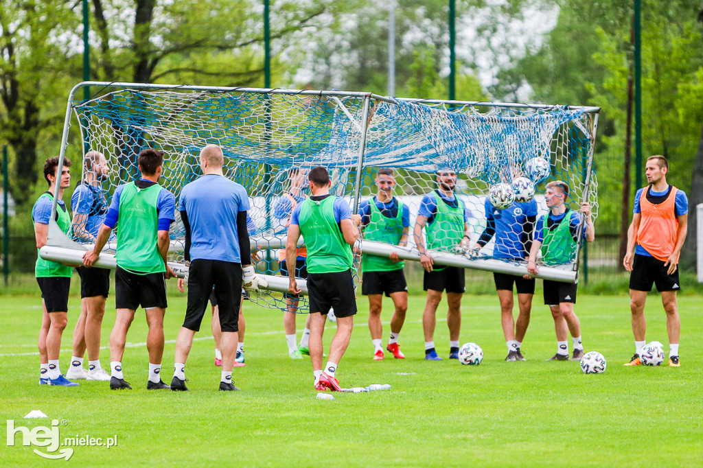 PGE FKS Stal Mielec trenuje w komplecie