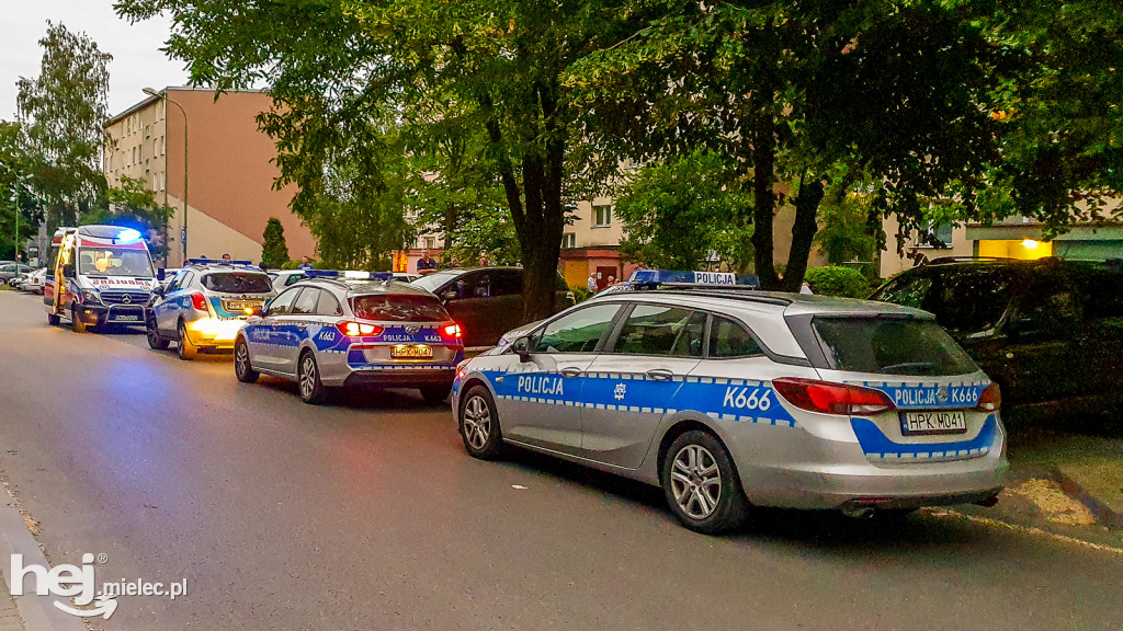 Kobieta wypadła z balkonu wieżowca przy ul. Dworcowej