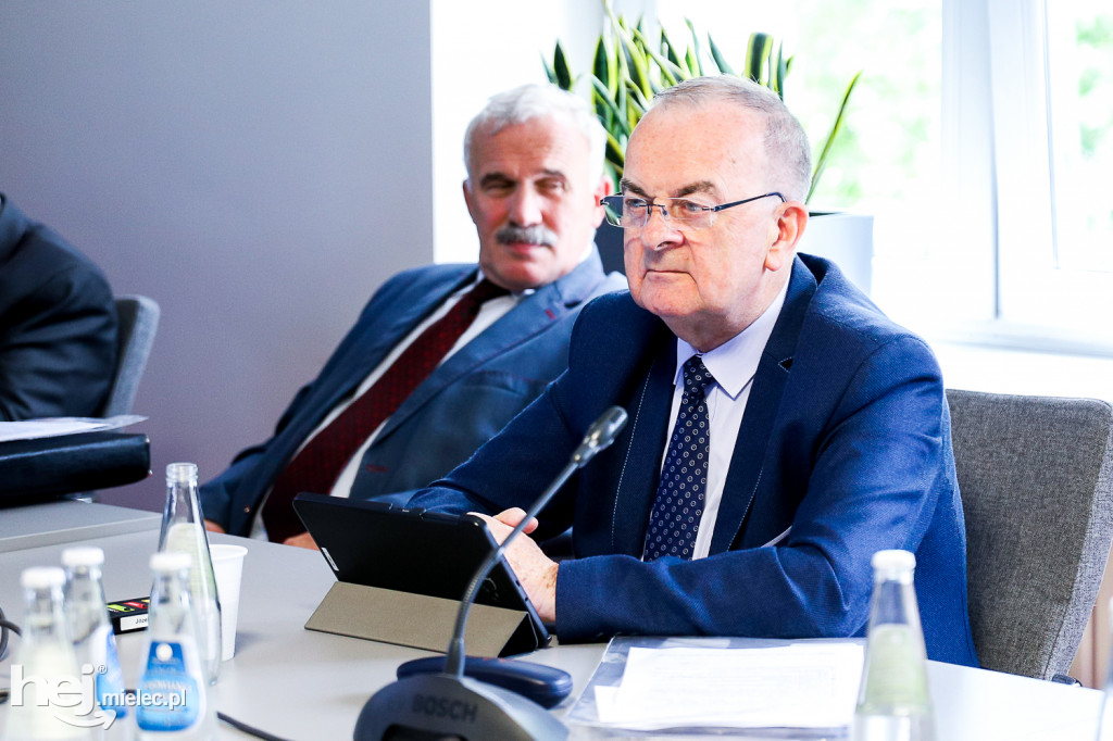Sesja Rady Powiatu Mieleckiego