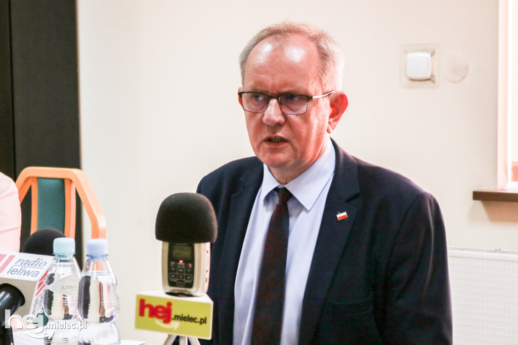 Konferencja prasowa posła Fryderyka Kapinosa