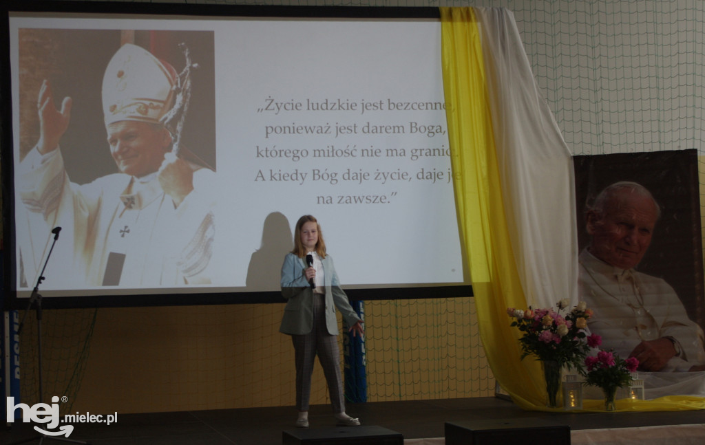 Przegląd piosenki papieskiej w Radomyślu Wielkim