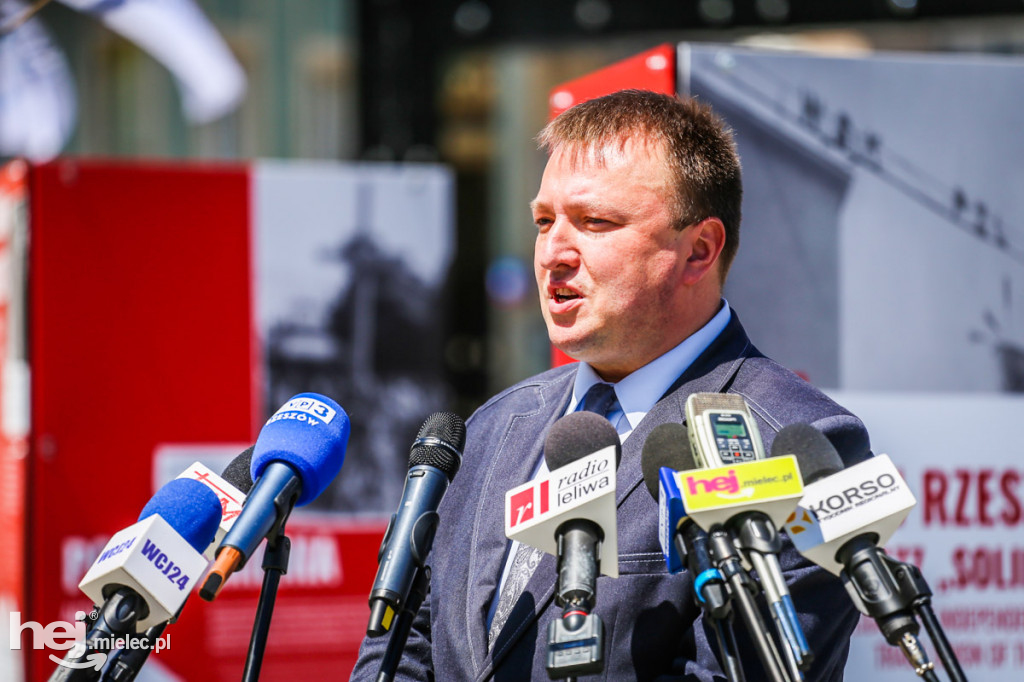 Tu rodziła się SOLIDARNOŚĆ - początek 40-lecia 
