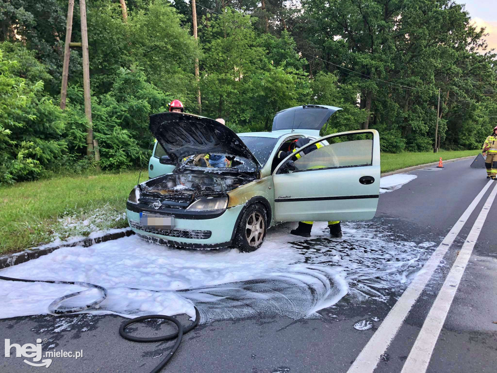 Pożar samochodu na ul. Partyzantów