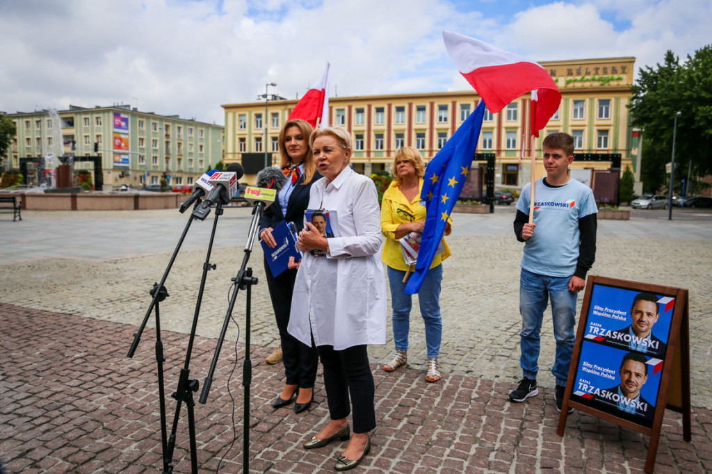 Konferencja prasowa Tydzień dla Rafała Trzaskowskiego