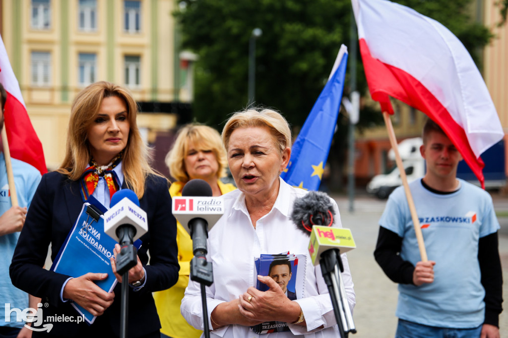 Konferencja prasowa Tydzień dla Rafała Trzaskowskiego