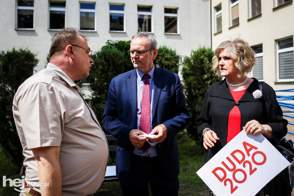 Nowy sprzęt do badań na COVID-19 w szpitalu