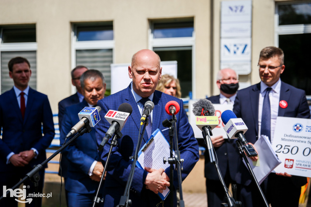 Nowy sprzęt do badań na COVID-19 w szpitalu