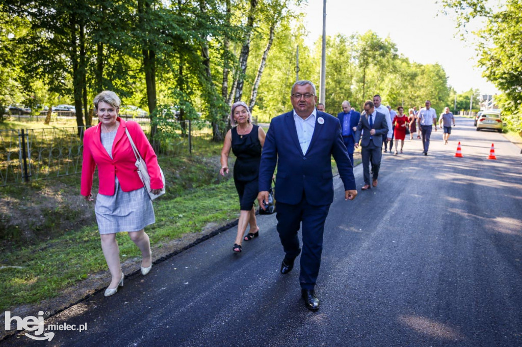 Minister infrastruktury Andrzej Adamczyk w Białym Borze