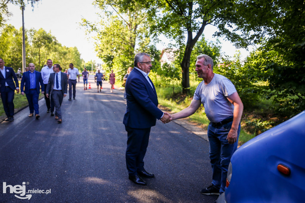 Minister infrastruktury Andrzej Adamczyk w Białym Borze