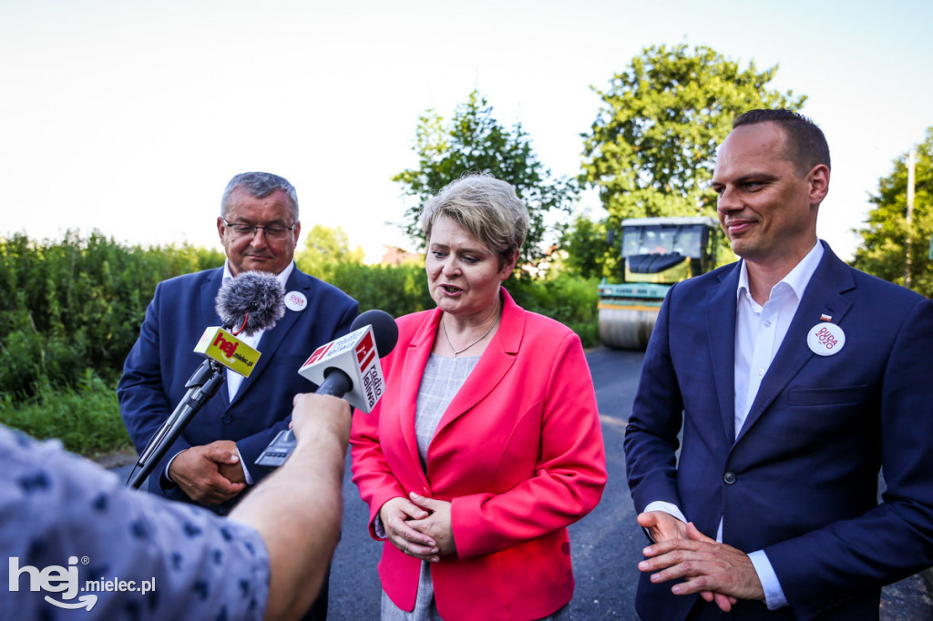 Minister infrastruktury Andrzej Adamczyk w Białym Borze