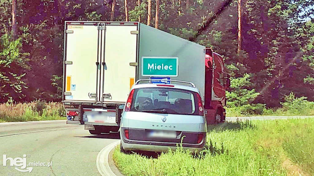 Kolizja na obwodnicy Mielca