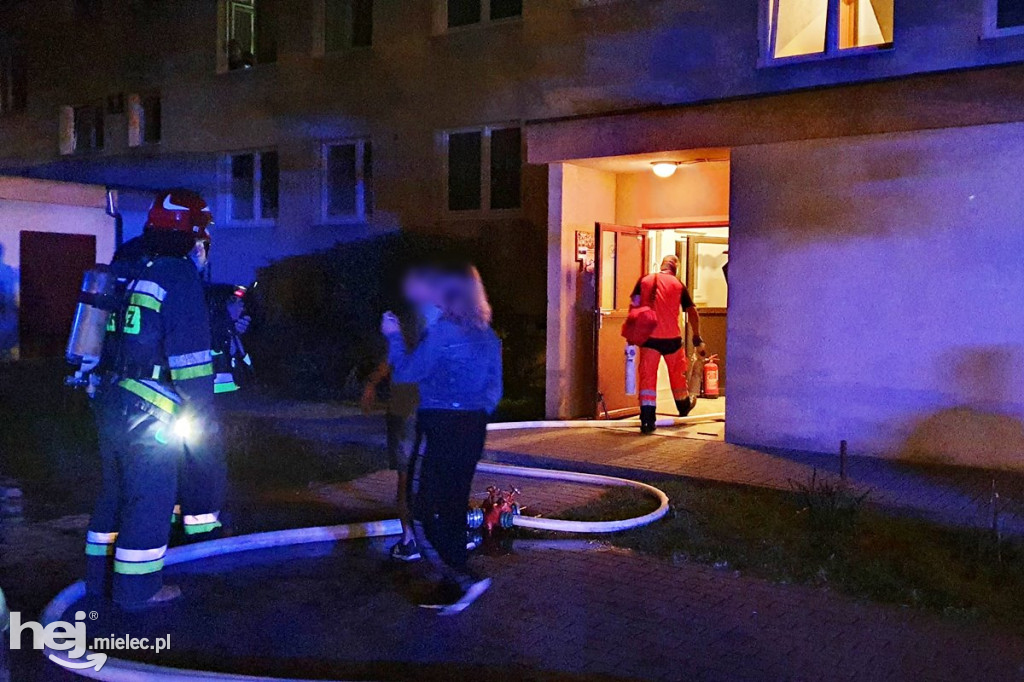 Nocny pożar mieszkania przy ul. Dworcowej