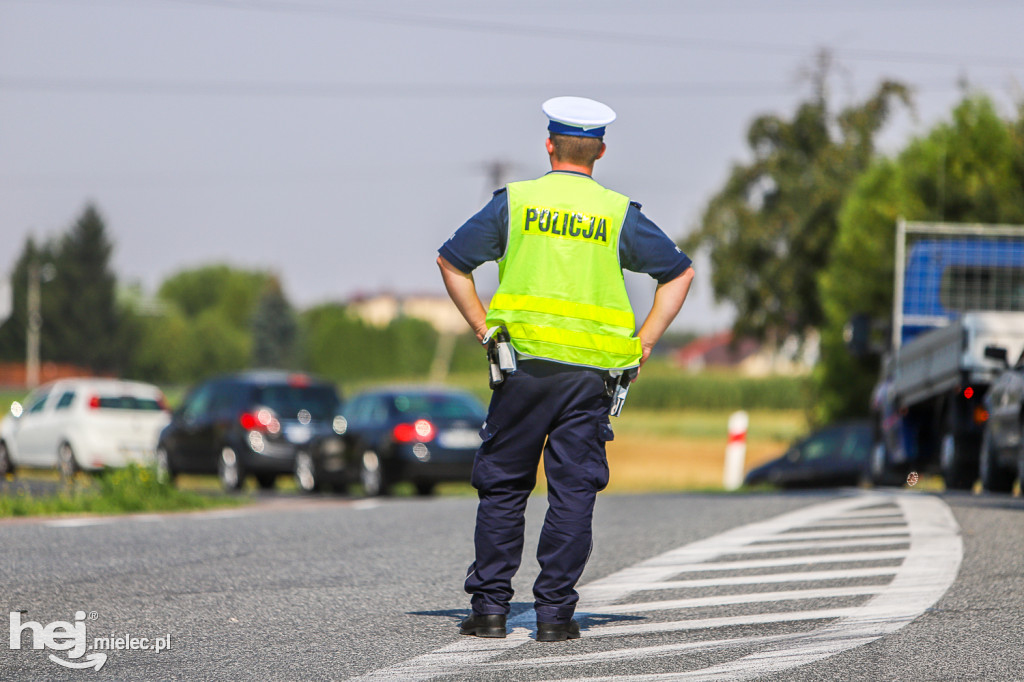 Wypadek z udziałem karetki w Woli Mieleckiej