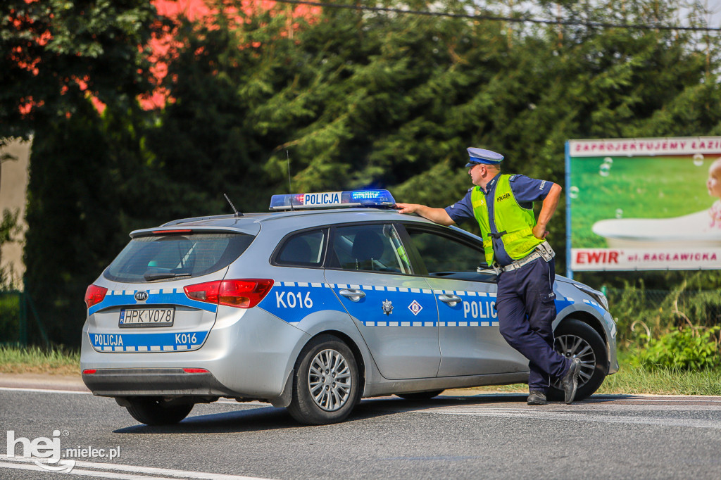 Wypadek z udziałem karetki w Woli Mieleckiej