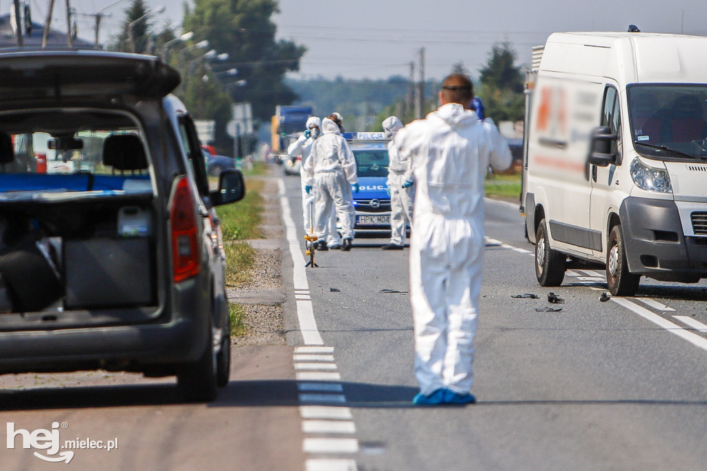 Wypadek z udziałem karetki w Woli Mieleckiej