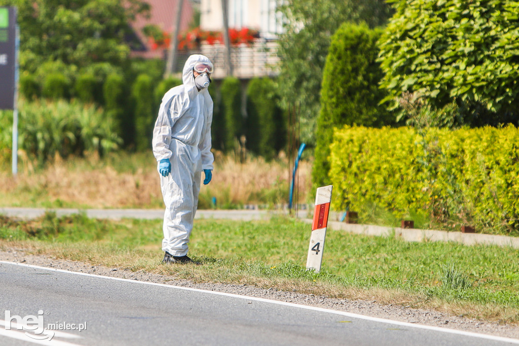 Wypadek z udziałem karetki w Woli Mieleckiej