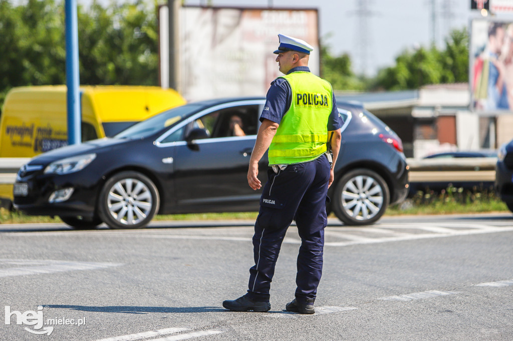 Wypadek z udziałem karetki w Woli Mieleckiej