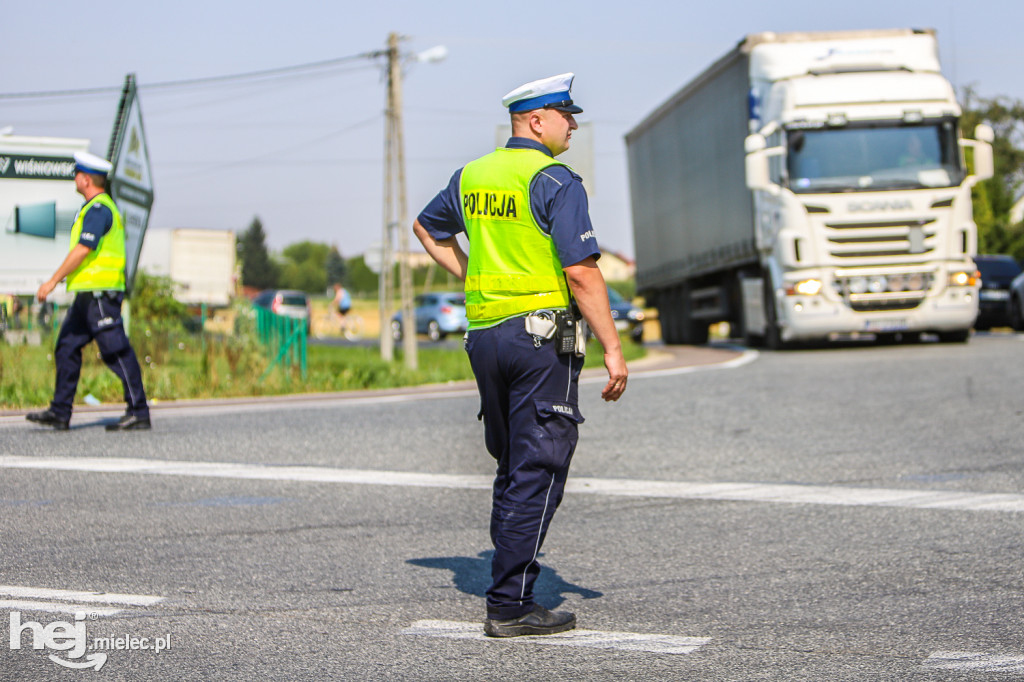 Wypadek z udziałem karetki w Woli Mieleckiej