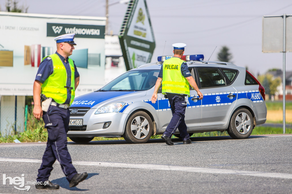 Wypadek z udziałem karetki w Woli Mieleckiej