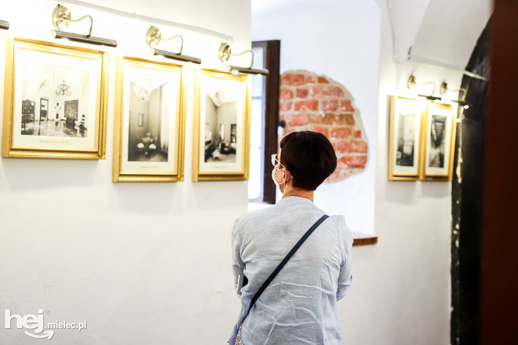 Nowa wystawa fotograficzna w Zamku Baranów Sandomierski