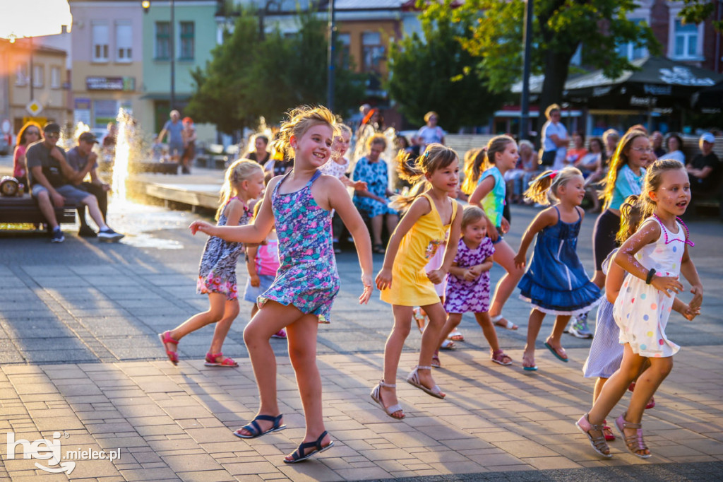 Roztańczony Rynek z Kawałkiem podłogi