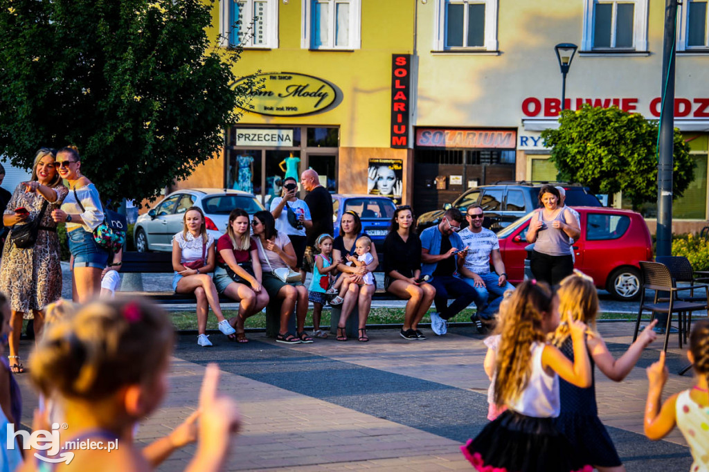 Roztańczony Rynek z Kawałkiem podłogi