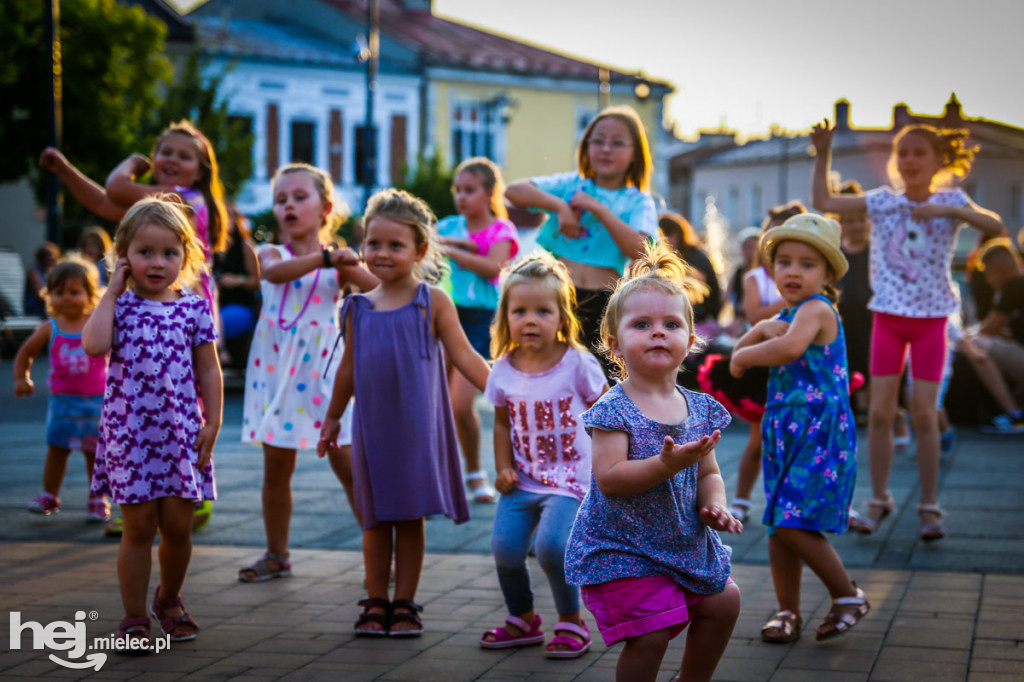 Roztańczony Rynek z Kawałkiem podłogi