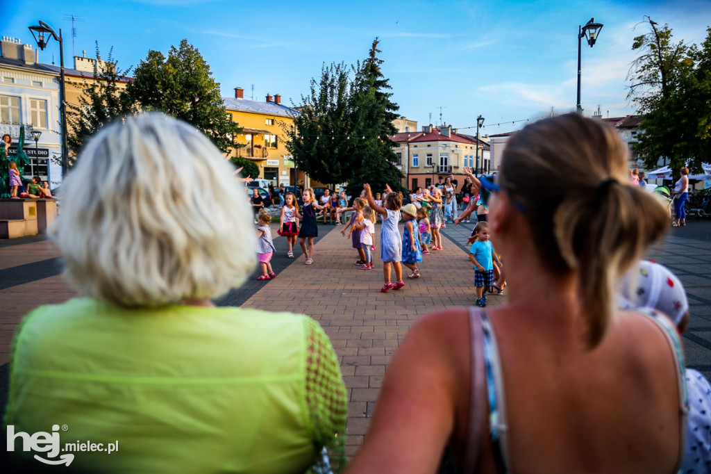 Roztańczony Rynek z Kawałkiem podłogi
