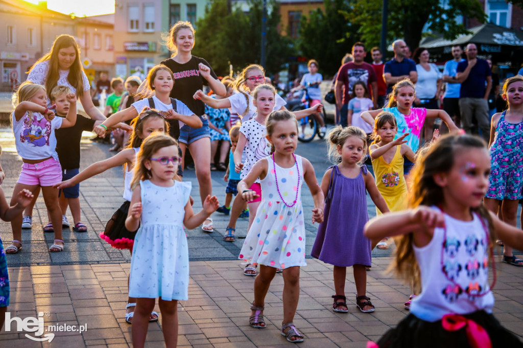 Roztańczony Rynek z Kawałkiem podłogi